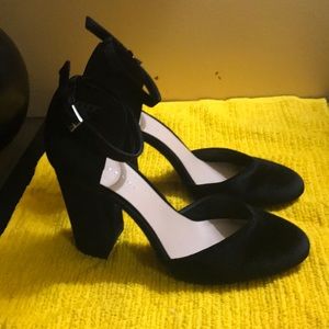 Brand new metaphor chunky heels